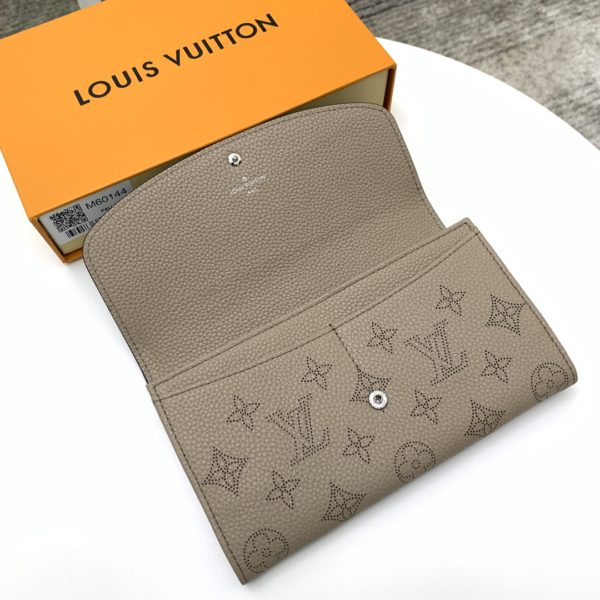 Louis Vuitton Zipper Coin Pocket Wallet - Gray - Image 5