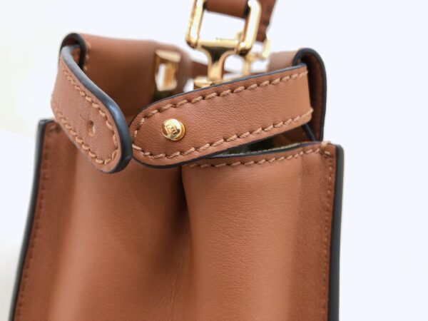 Fendi Peekaboo Handbag- Brown - Image 2