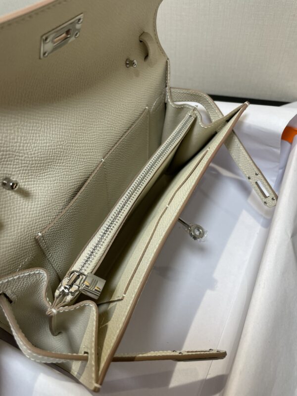 Hermes Kelly Crossbody Bag - White - Image 3