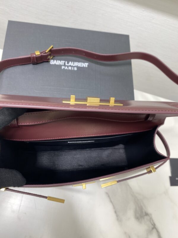 YSL Women Manhattan Baguette Box Large Leather Bag - Maroon - Image 2